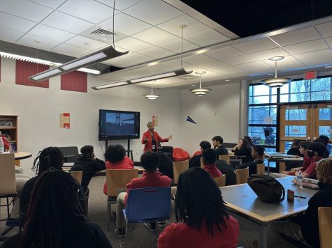 Dr. Sandra Inga, an engineer and former STEM Director for Hartford Public Schools, met with UHSSE students on Mar. 2 and discussed her own journey as well as shared advice on STEM careers. The event was part of the annual Black History Month Speaker Series.