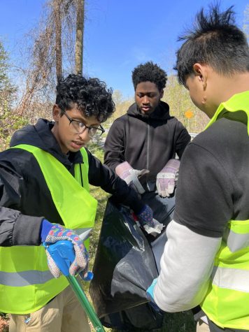 Students celebrate Earth Day by beautifying campus